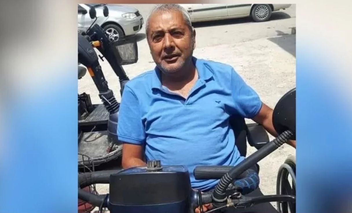 Afyonkarahisar’da terzi esnafı Şükrü Akkurt