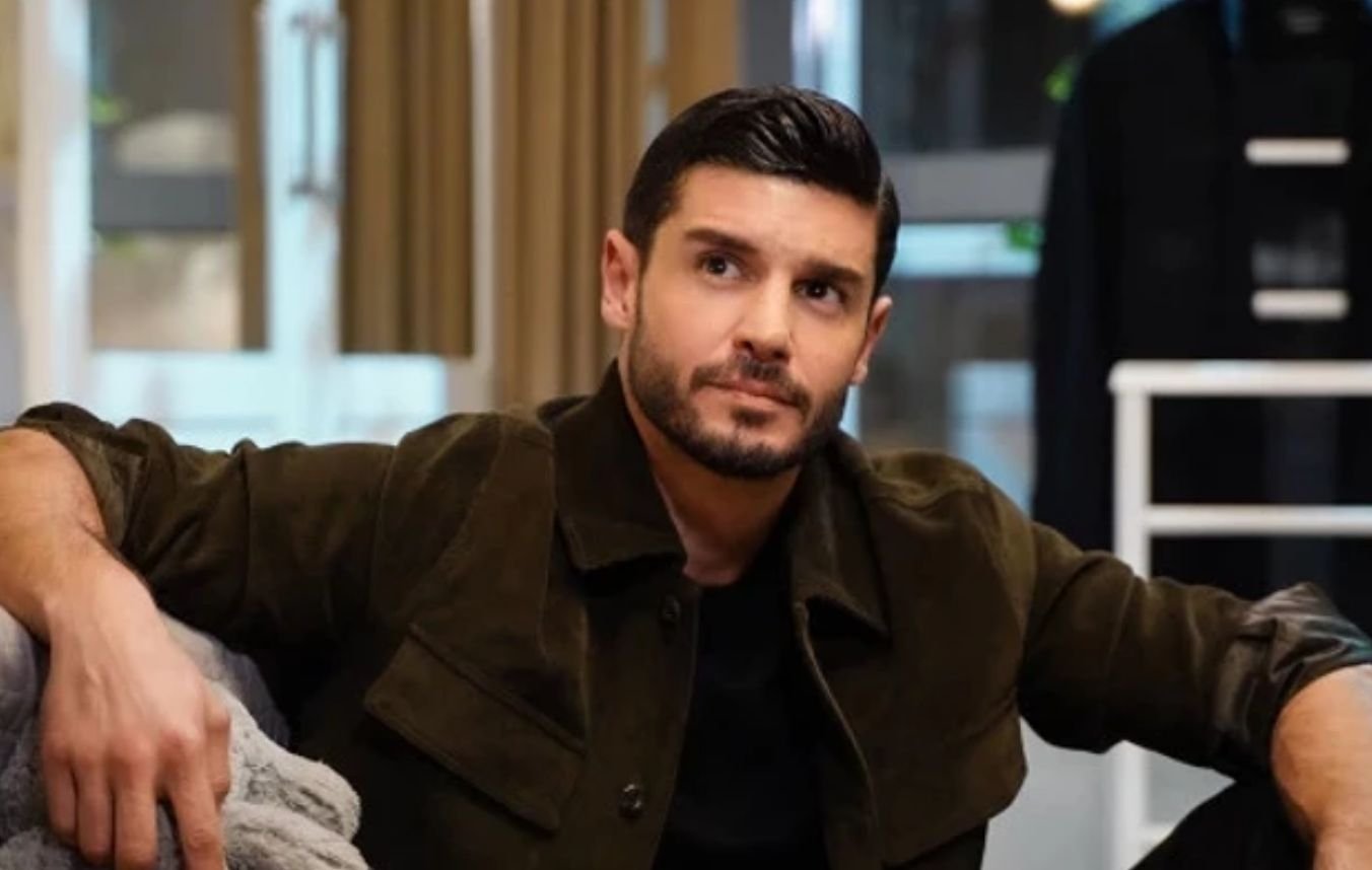 Berk Oktay Kimdir
