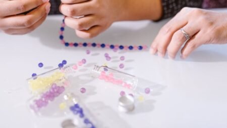 Pony boncuk nedir? Ev dekorundan aksesuara uzanan renkli DIY akımı 10 başlıkta