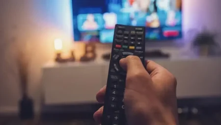 Bu akşam televizyonda hangi maç var? 2026 UEFA Şampiyonlar Ligi yayın akışı ve maç saatleri