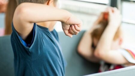 Okullarda şiddet neden artıyor? 2026 yılında çocuk yaşta şiddet olaylarını önlemek için neler yapılmalı?