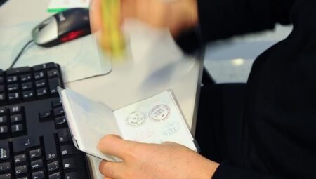 Schengen Dijital Sistemi Nedir? Yarın Başlıyor: Pasaport Kontrolleri Nasıl Değişecek?