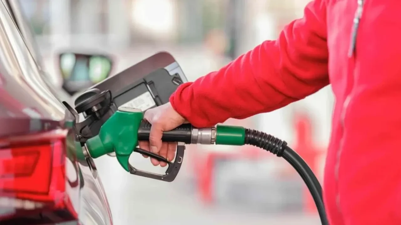 12 Mayıs 2026 güncel benzin ve motorin fiyatları ne kadar oldu?