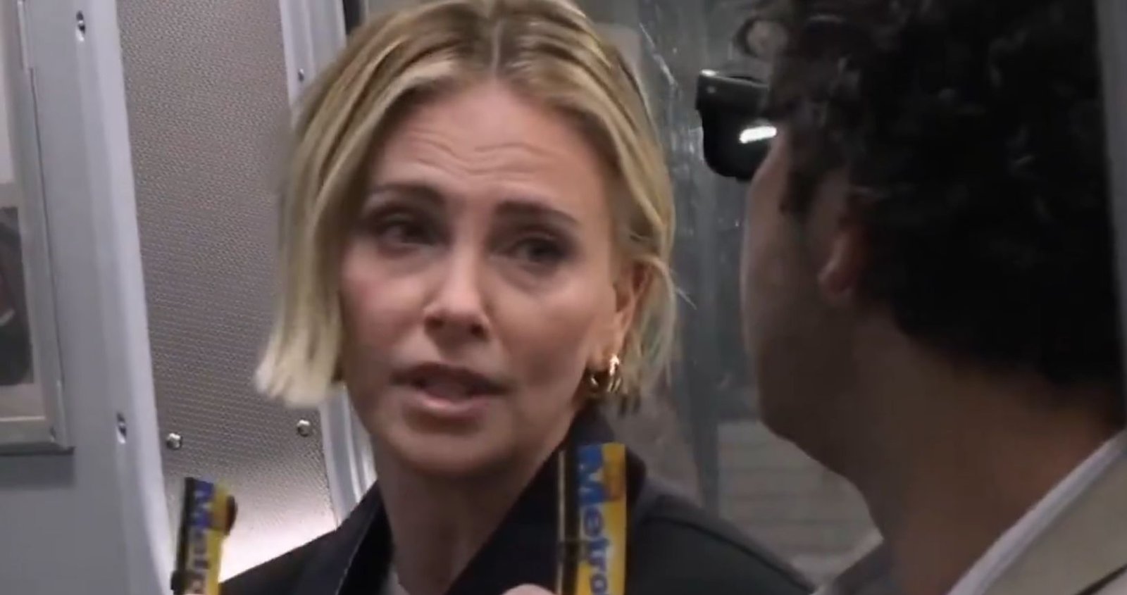 Charlize Theron Metro Röportajında 3