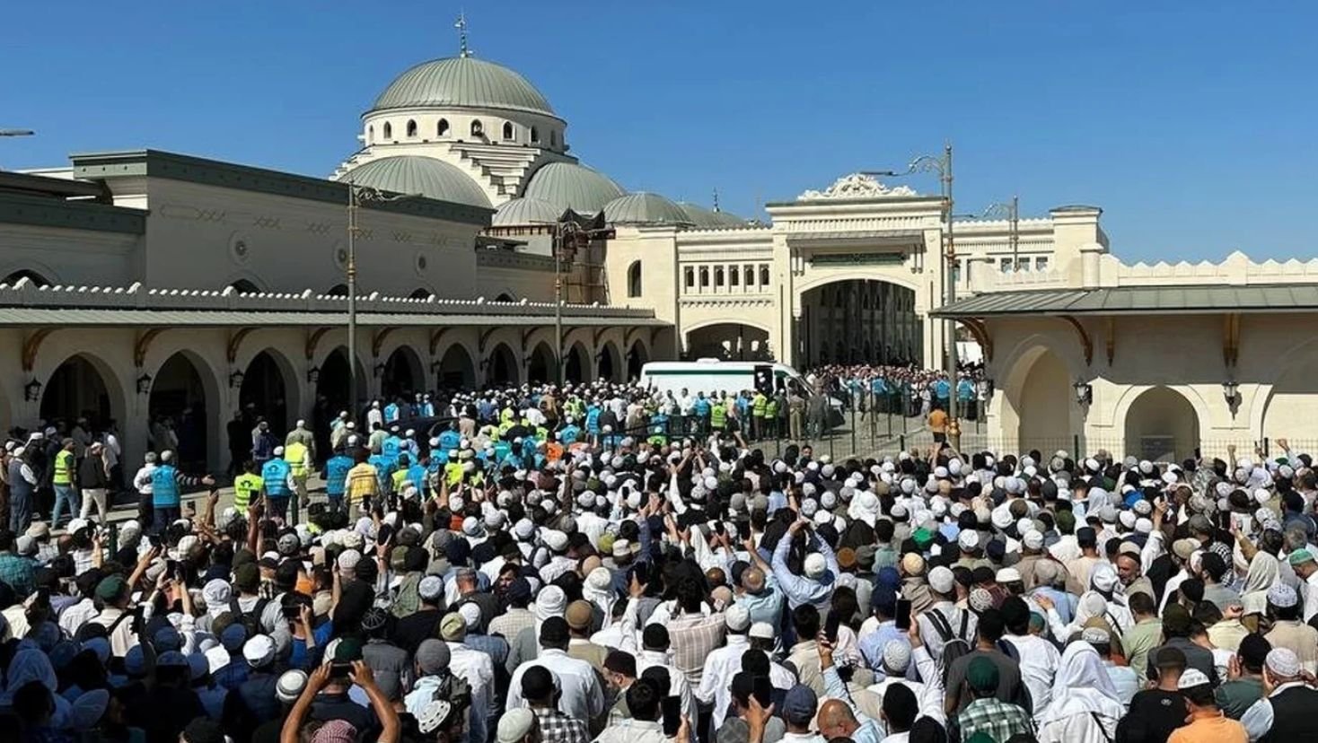 Menzil Cemaati’nin Üye Sayısı: Tahminler Yüz Binlerle İfade Ediliyor