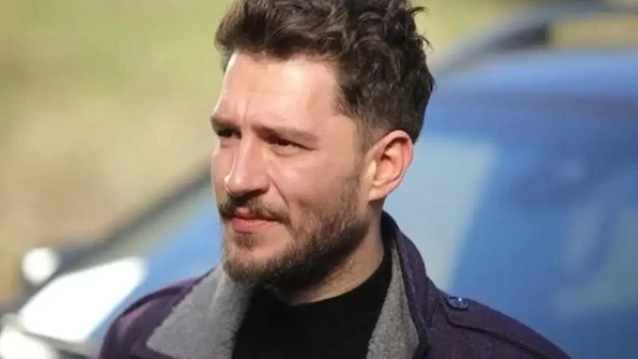 Uraz Kaygılaroğlu sahnede ne dedi? 2026 yılındaki olay açıklaması
