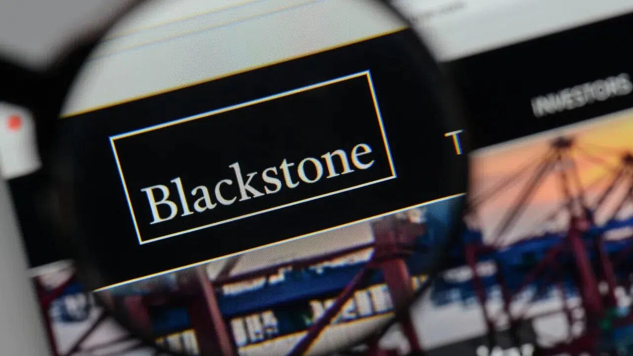 Blackstone özel kredi fonuna gelen para çekme sınırlaması yatırım stratejilerini nasıl değiştirdi