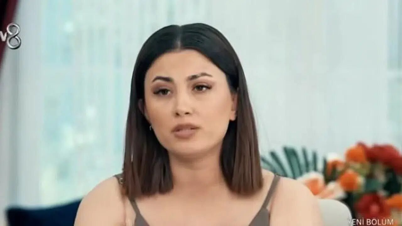 Zuhal Topal’la Yemekteyiz Esra Hanım kimdir, kaç yaşında ve nereli?