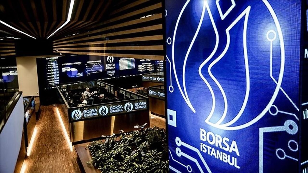 BIST 100 endeksi güne düşüşle başlarken bankacılık ve holdingler geriledi