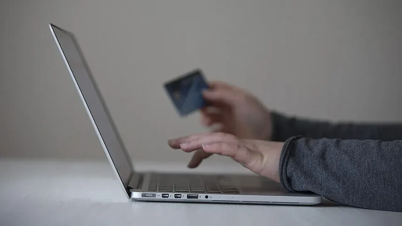Maliye internetten ev ve araç satış bilgilerini takibe alıyor