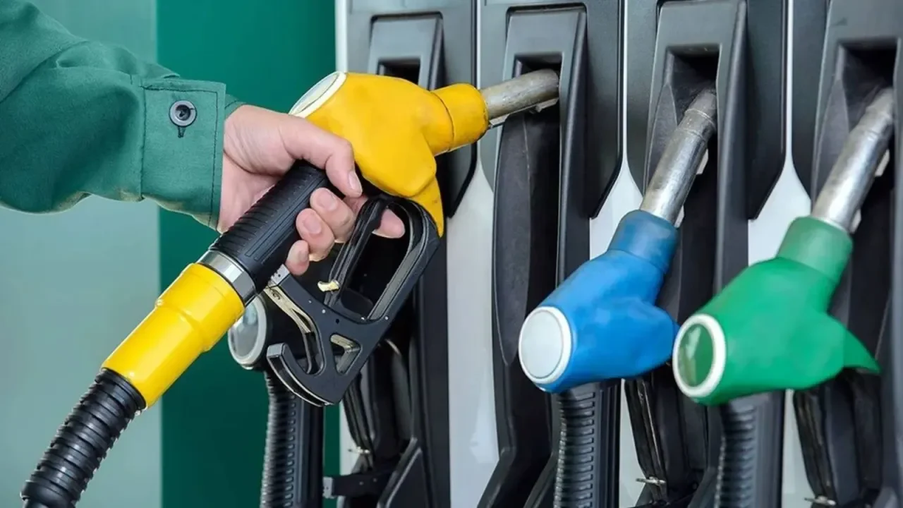 Motorine bu gece yarısından itibaren 7,76 TL zam geliyor