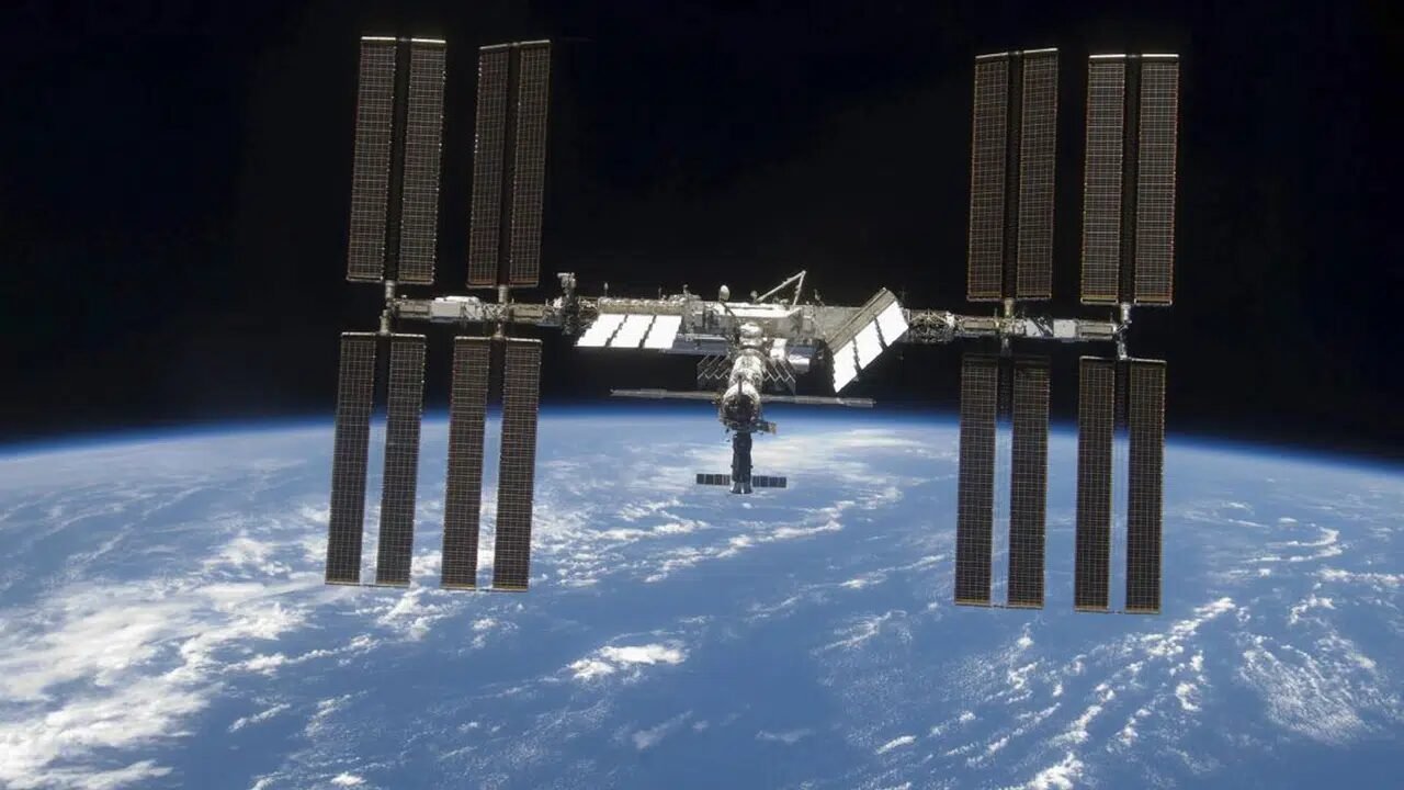 Uluslararası Uzay İstasyonu astronotları Dünya’ya inişini tamamladı